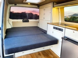 Volkswagen Transporter T5 2011