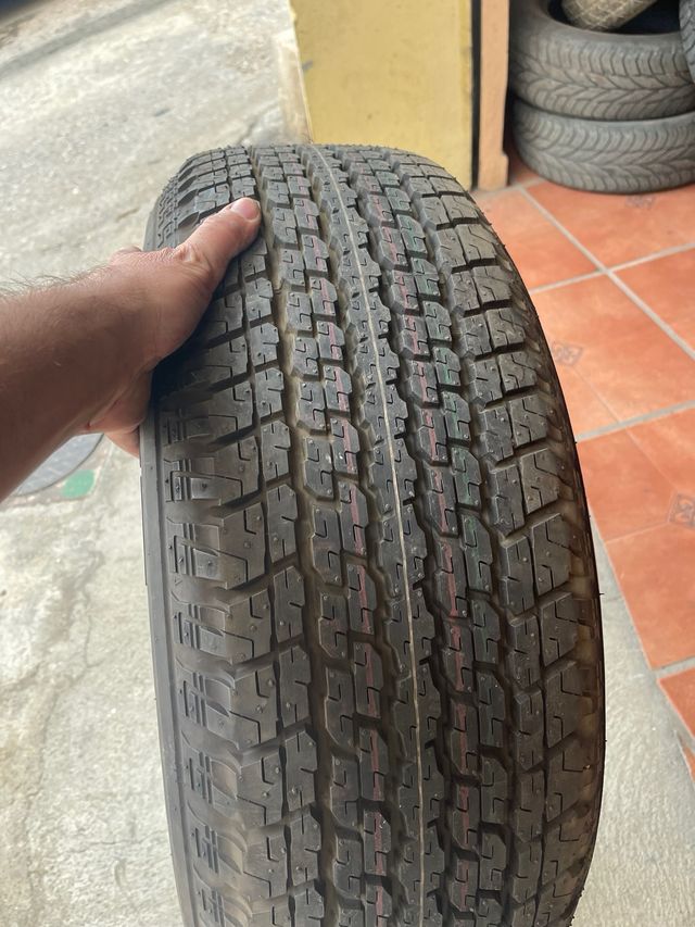 3 Neumáticos Bridgestone 265/65/R17