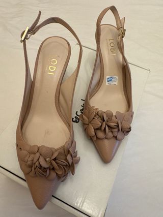 Zapatos Lodi Beige Flores Tacón Slingback