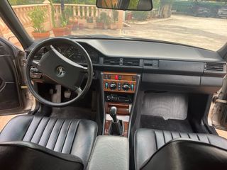 Mercedes-Benz 300D Clásico (1987)