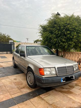 Mercedes-Benz 300D Clásico (1987)