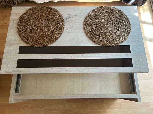 Mesa de centro de comedor de madera y cuero