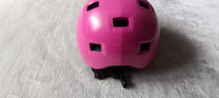 Casco rosa S patines skate