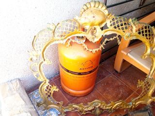 Marco de espejo antiguo metal dorado y gris