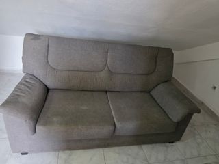 Sofá Gris 2 Plazas Grande y Cómodo