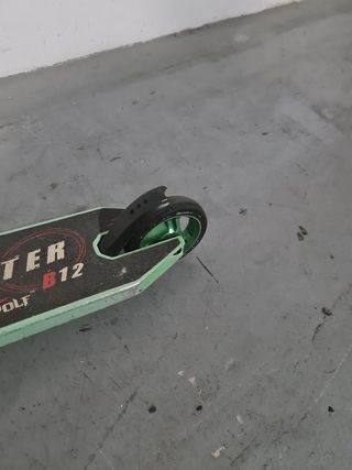 Patinete Bestial Wolf Booster B12
