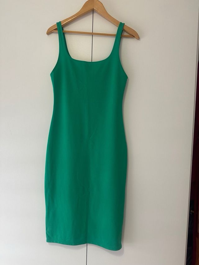 Vestido largo verde Zara