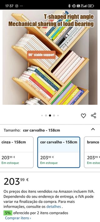 Móvel de madeira para livros