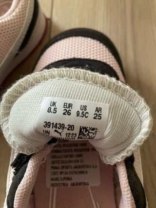 Zapatillas Puma Niña Rosa y Negra Velcro Talla 26