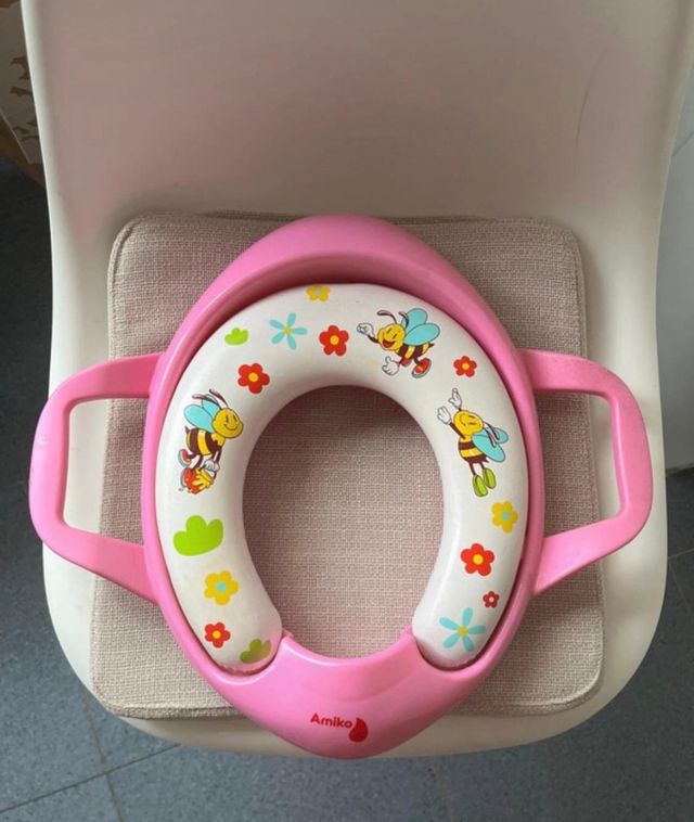 Adaptador WC infantil con asas y diseño de abejas