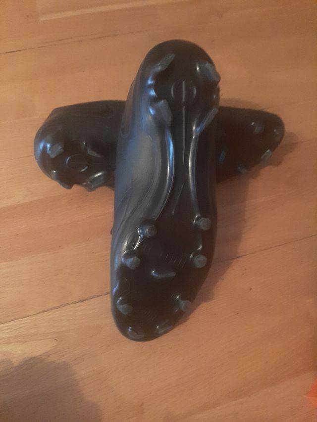 Botas futbol negra Nike Legend Talla 46