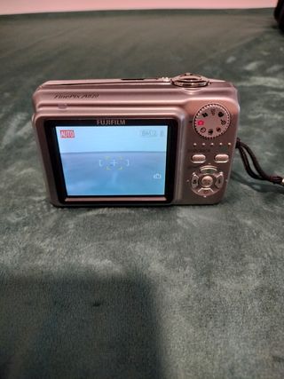 Cámara Digital Fujifilm FinePix A820 Plata