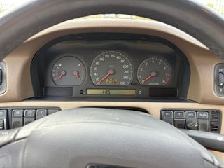 Volvo C70 2002
