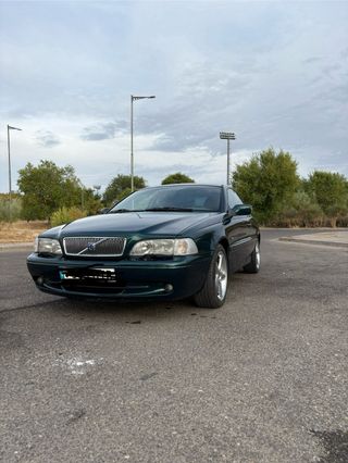 Volvo C70 2002