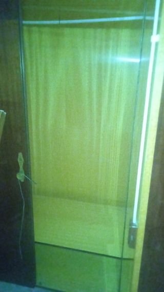 Gran Armario vintage madera y cristal 70s