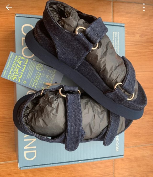 Sandali vegani nuovi di zecca Clotsy