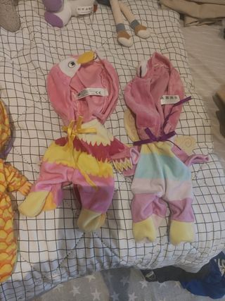 Bebé Llorón Piña con dos vestidos mas