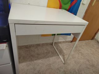 2 scrivanie IKEA Micke White ciascuna da 40