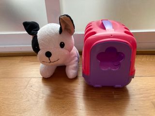 Peluche perro y transportín rosa