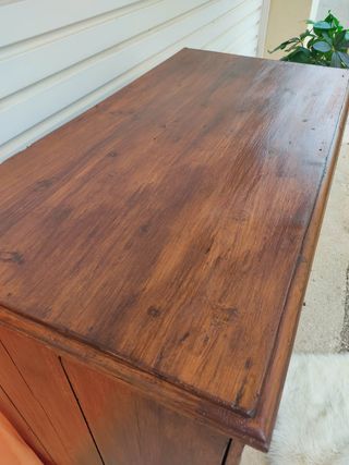 Cómoda antigua de madera