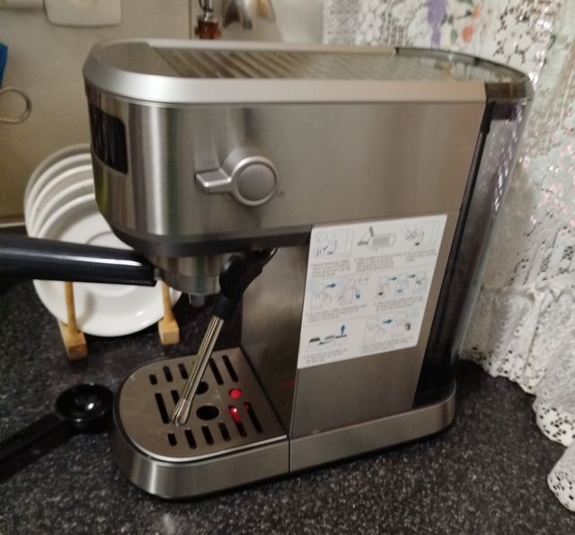 Cafetera Espresso AEG Plata