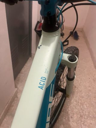 Bicicleta de montaña Cube Acid