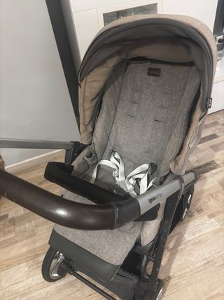 Carrello completo Inglesina Aptica grigio.