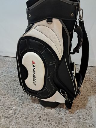 Bolsa de golf Adams con palos