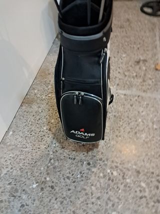Bolsa de golf Adams con palos