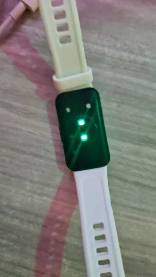 Huawei Band 8 - Cinturino Bianco Colorato.