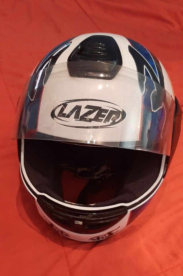 Casco LAZER LZ6+FUNDA DE REGALO