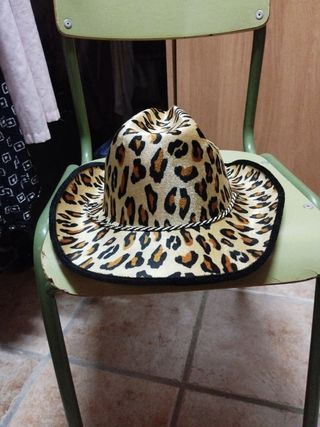 Sombrero estilo cowboy estampado leopardo