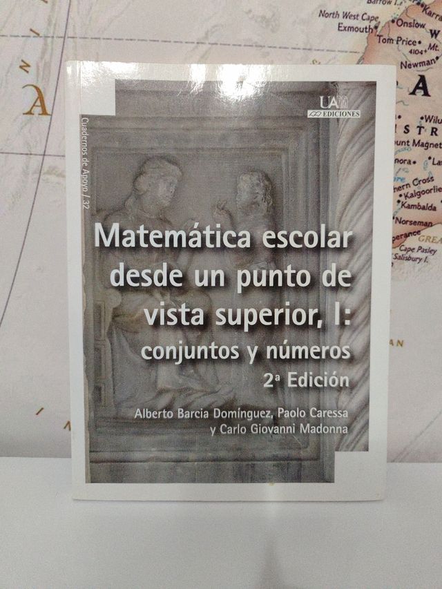 Matemática escolar desde un punto de vista supe...