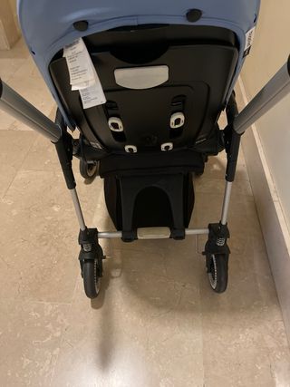 Silla de paseo Bugaboo Bee 3 con capota azul