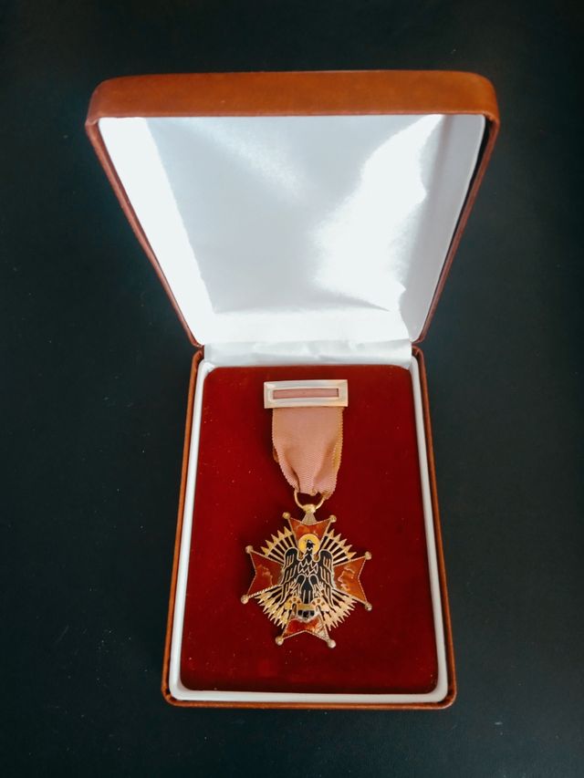 Medalla Cruz de Caballero orden de Cisneros