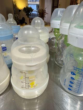 Lote de biberones y tetinas