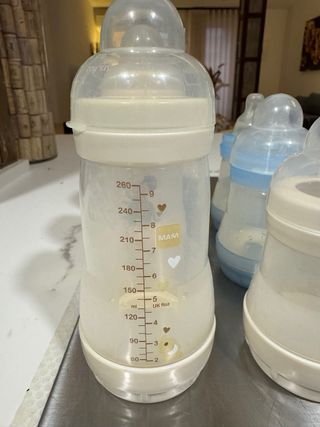 Lote de biberones y tetinas