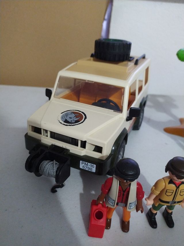 Camión Safari Playmobil con Accesorios