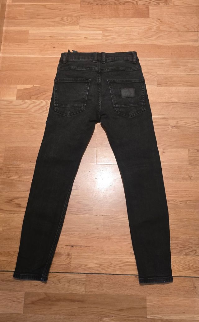 Vaqueros Zara negros talla 36