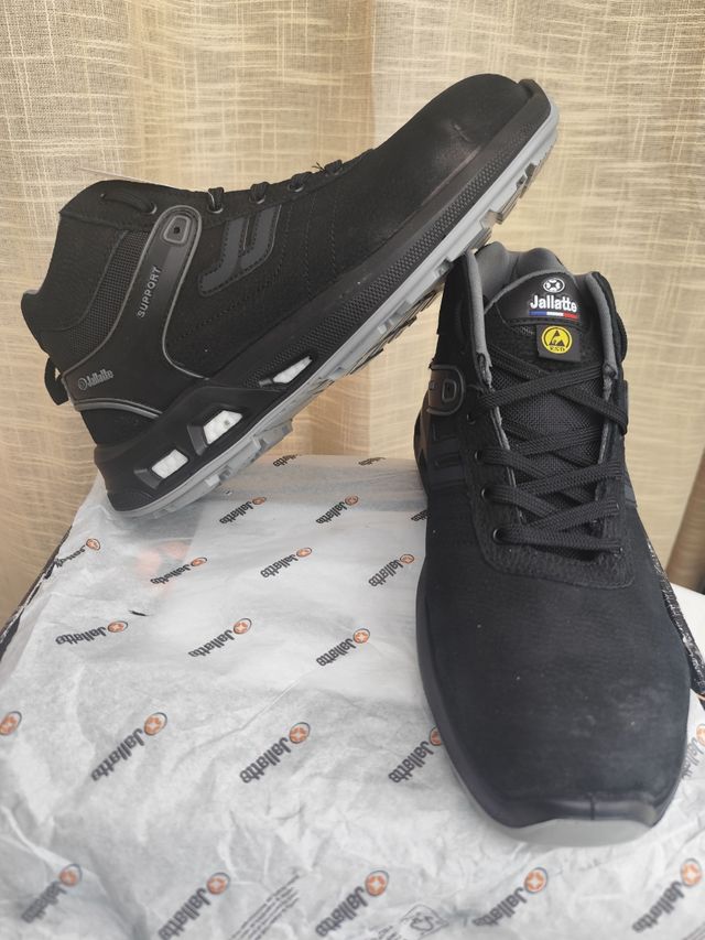 Botas seguridad Jallatte S3
¡¡ 162€ en tienda !!