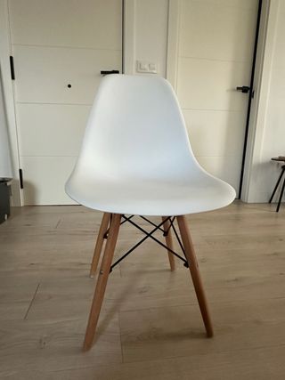 Sillas estilo nórdico patas madera 