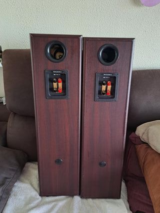 Altavoces TDL  caoba. Núcleos 3. Sonido exquisito.