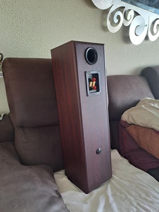Altavoces TDL  caoba. Núcleos 3. Sonido exquisito.