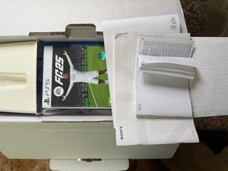 Consola PS5 Disco + Fortnite + Accesorios