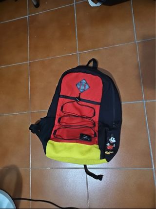 Mochila Vans x Mickey Mouse Roja y Negra
