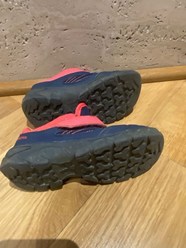 Zapatillas niño travesía Quechua talla 27