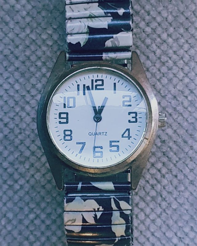 Reloj de señora con estampado floral