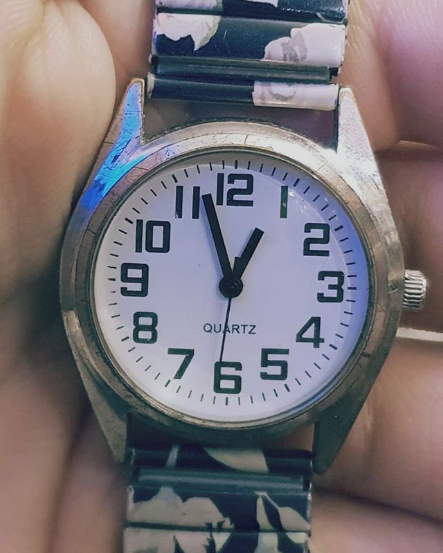 Reloj de señora con estampado floral