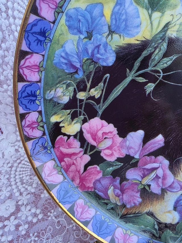 Piatto Danbury Mint Cats Among the Flowers