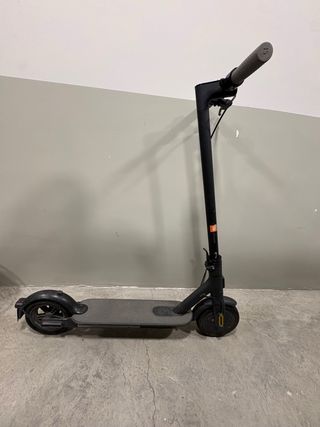 Patinete Eléctrico Xiaomi Essential